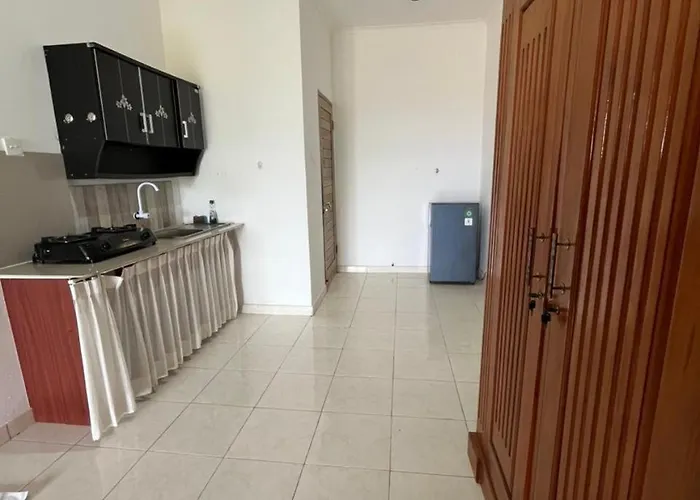 Aparthotel Azona Greens 4*